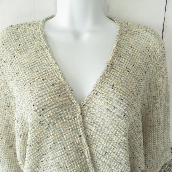 Eri + Ali Sweater Tweed Fringe V Neck - Picture 3 of 8